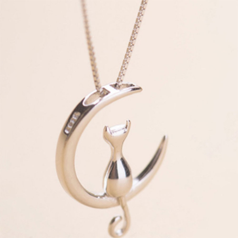 Beautiful Cat Moon Necklace